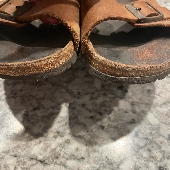 Birkenstock woman’s size 38 Slide tan leather Sandals - Picture 7 of 10